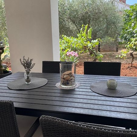 Apartmani Stellar Malinska Εξωτερικό φωτογραφία